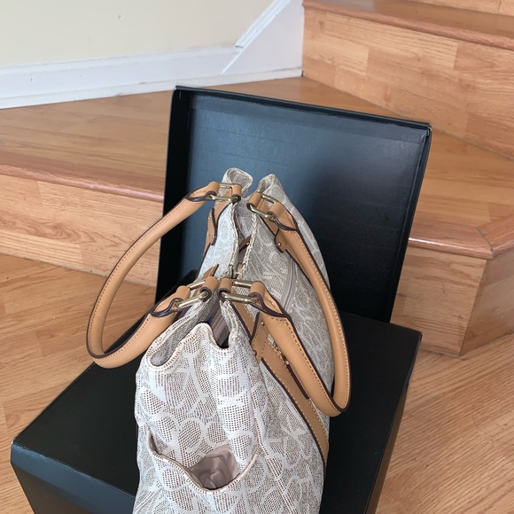 Calvin Klein Handbag - Picture 4 of 9